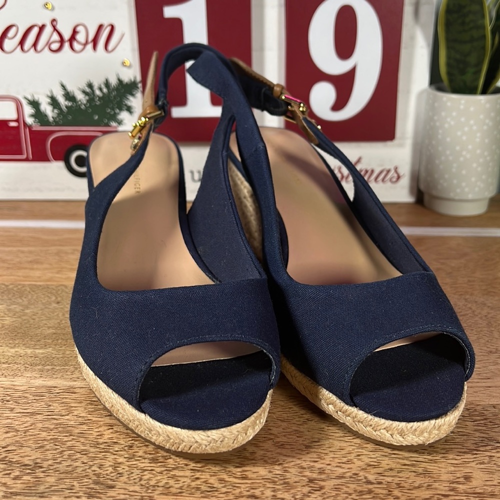 TOMMY HILFIGER
NHALIA 2 WOMENS PEEP TOE SLINGBACK WEDGE SANDALS